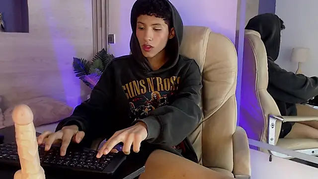 Velvet_An – Kamerová šou