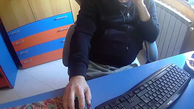 Tango128 Adlı Modelin Web Kamerası Şovu