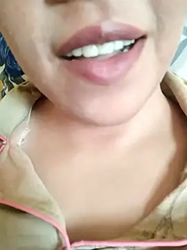 แชท XXX สดของ Anki-doll