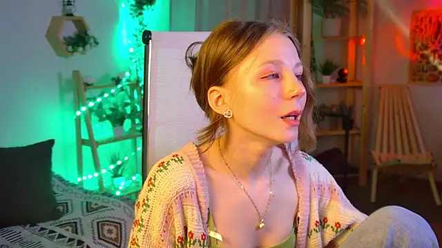 ElliFrankenweenie's Live XXX Chat