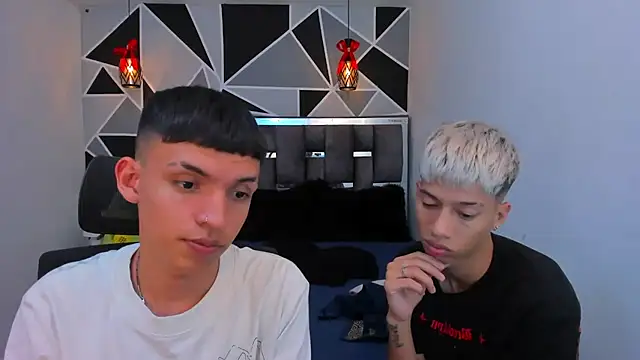 Juan_Nd_Steven's Webcam Show