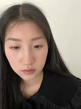 Mina_ovo élő XXX-chatje