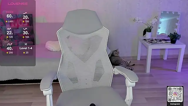 LinnLoveのライブXXXチャット