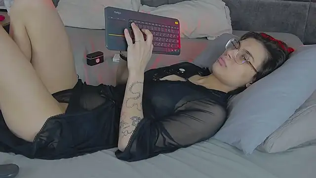 VioletAsh: онлайн-секс-чат