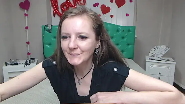 MeganPirs: онлайн-секс-чат