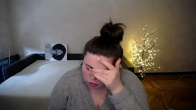 Czat XXX na żywo – Emily_Mo