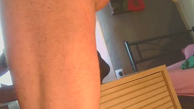 Czat XXX na żywo – T0Yforeskin