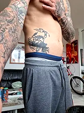 Mr_Graffitimile Show in webcam