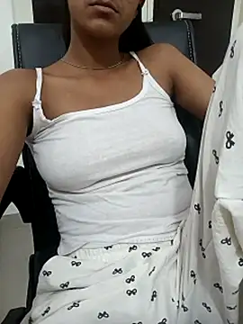 aushi_rajput Webcam-Show