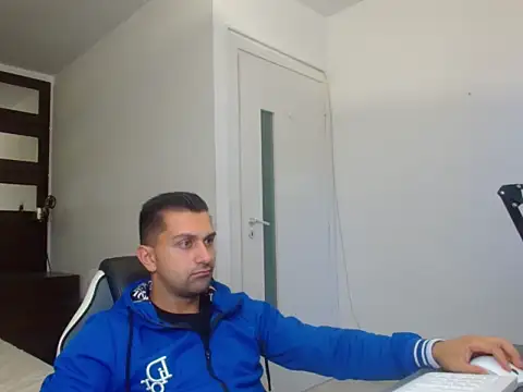 XXX chat uživo modela BryceReign