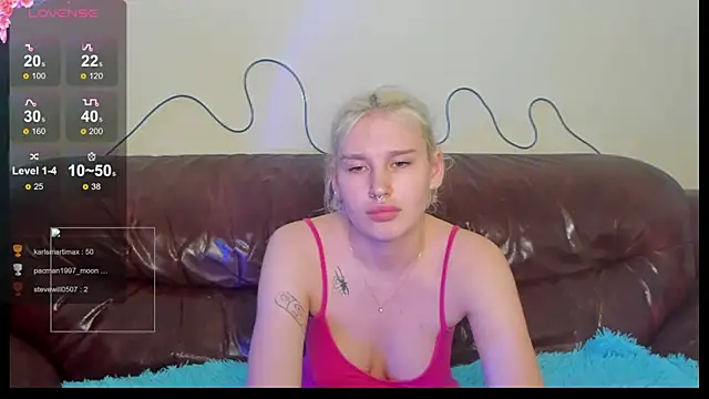 EvelinaLuu's Live XXX Chat