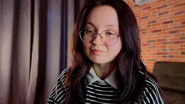 VelrixaThorne's Live XXX Chat