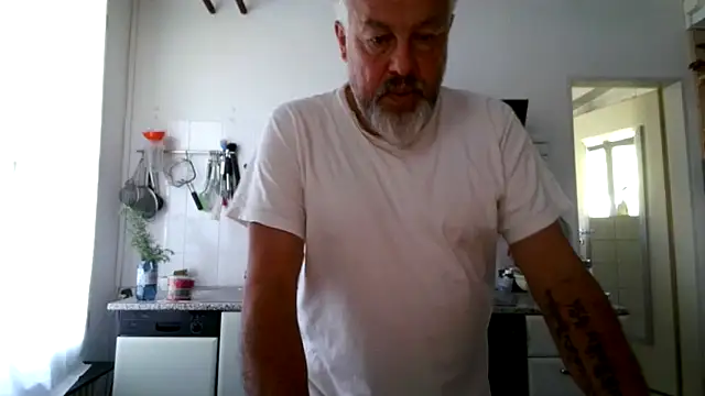 Berg_Boy live XXX chat