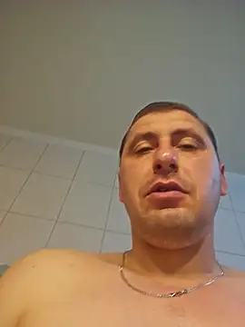 Monstr77777 Show in webcam