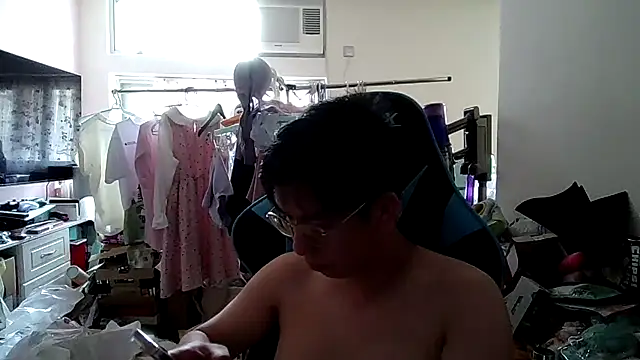 charlie_xdd Adlı Modelin Canlı XXX Sohbeti