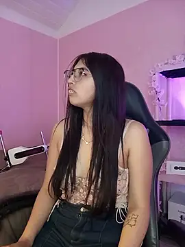 Valk_submissive Adlı Modelin Canlı XXX Sohbeti