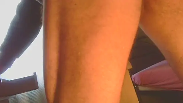 T0Yforeskinのウェブカメラショー