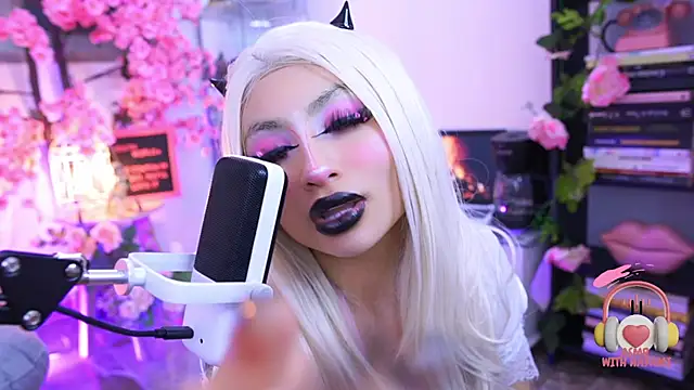 Hayami_Lee Adlı Modelin Canlı XXX Sohbeti