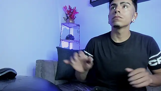 Thiago_teenboy66 Show in webcam