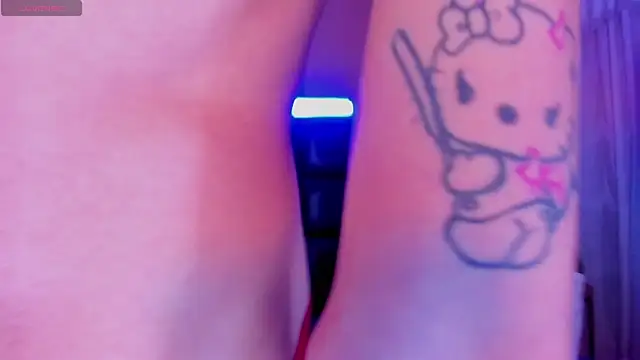 nova_salvatoreのウェブカメラショー