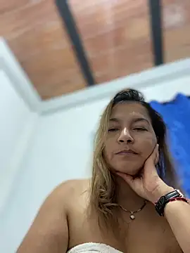 Jlo_69 Adlı Modelin Canlı XXX Sohbeti