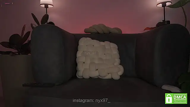 Chat +18 de nyx_97 ao vivo