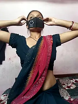 BaddieUnleashed: διαδικτυακό σόου στην κάμερα