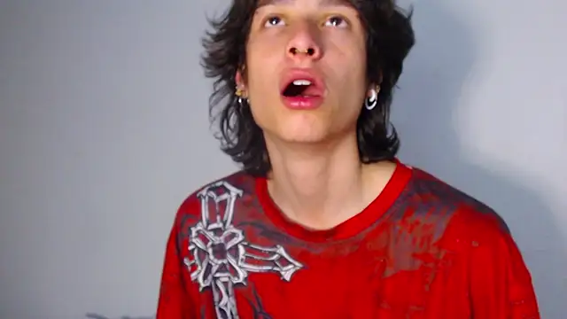 Онлайн чат XXX cirosky_elchicopolla