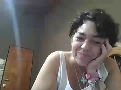 relaxnamaste: διαδικτυακό σόου στην κάμερα