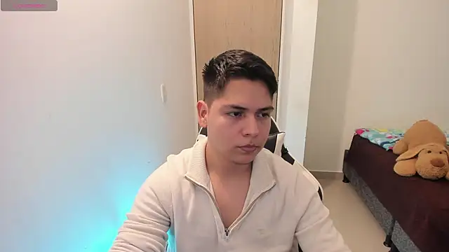 Asta_YunoXXX 即時 XXX 聊天