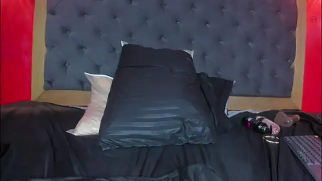 Chat XXX ao vivo de YayaHilton