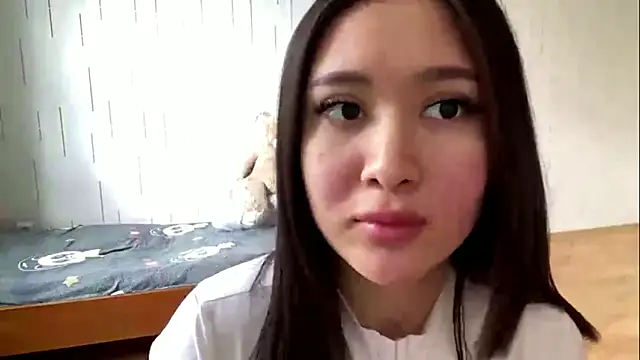 Chat XXX en directo de YourMiIa