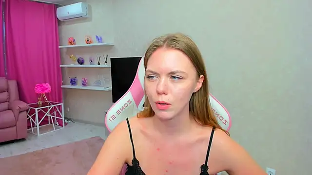 Strawberrye Live XXX Chat