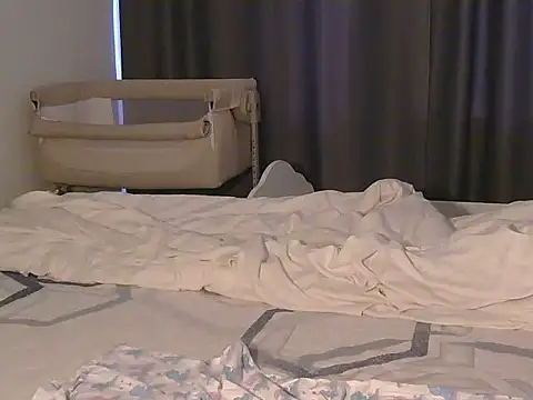 Show modela LionEdwin na web-kameri