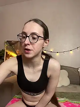 MartiniiSelenna's Live XXX Chat