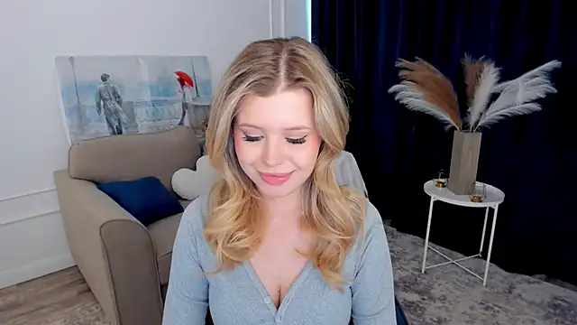 FollowLovee Live XXX Chat