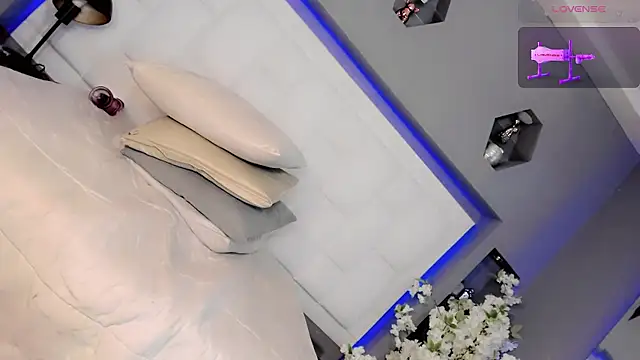 Ariia-janee webkamerás műsora