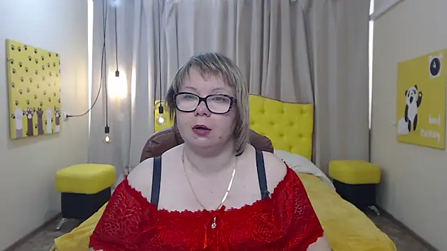 Show modela BonnnyBoobsy na web-kameri