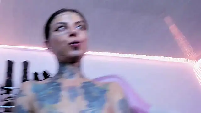 Živý XXX chat arinka_deniska333