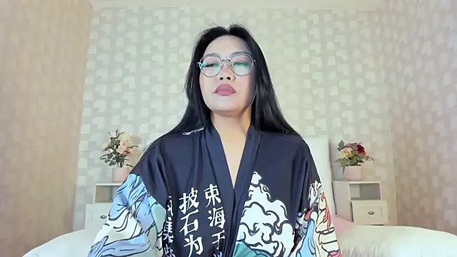 NatsumiHun's Live XXX Chat