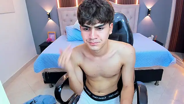 Czat XXX na żywo – Tommy18__