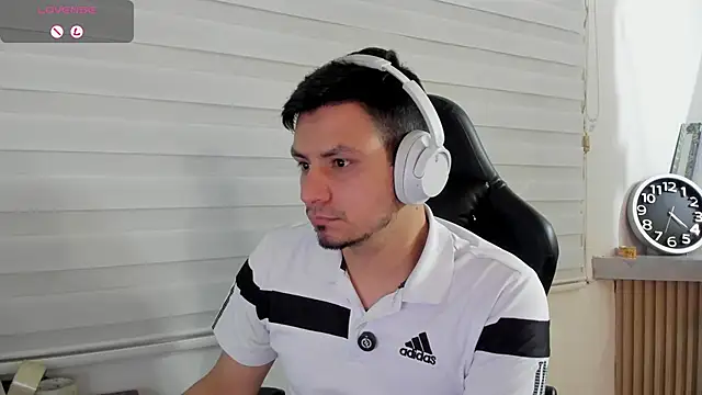 Rick_AdamsのライブXXXチャット