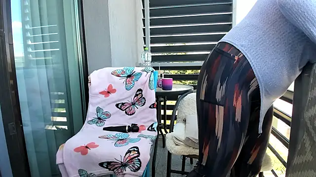 LIVYA – Naživo XXX chat