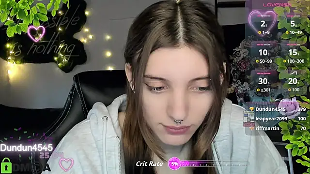 CherryBloom777's Live XXX Chat