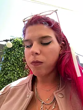 RiriRoseey 即時 XXX 聊天