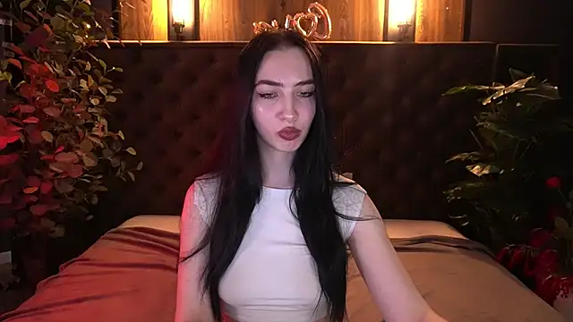 WildKittenX_'s Live XXX Chat