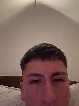 Chat +18 de Elcolombianoo ao vivo