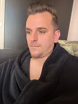 Webkamerová show Huge_cock22cm