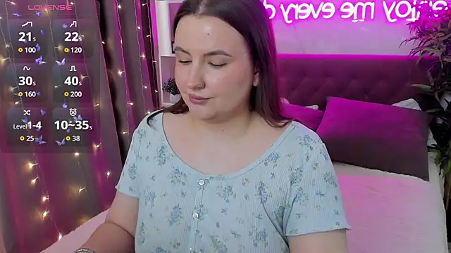 FeralPeach's Live XXX Chat