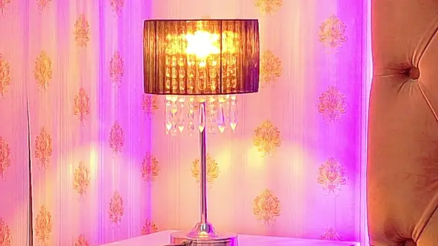 Chat +18 de CoraVex ao vivo